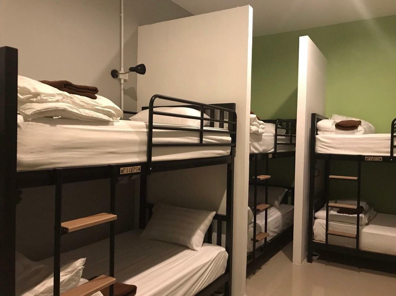 Baan Wararin Hostel Pattaya Exterior photo